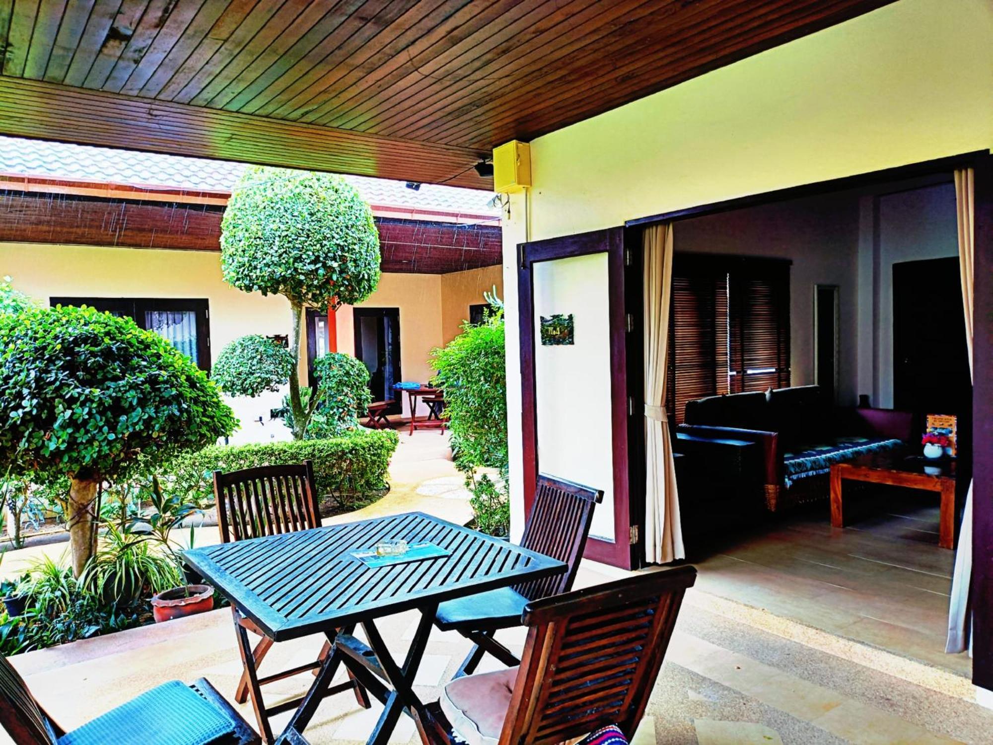 Baan Tropicana Mae Nam Bagian luar foto