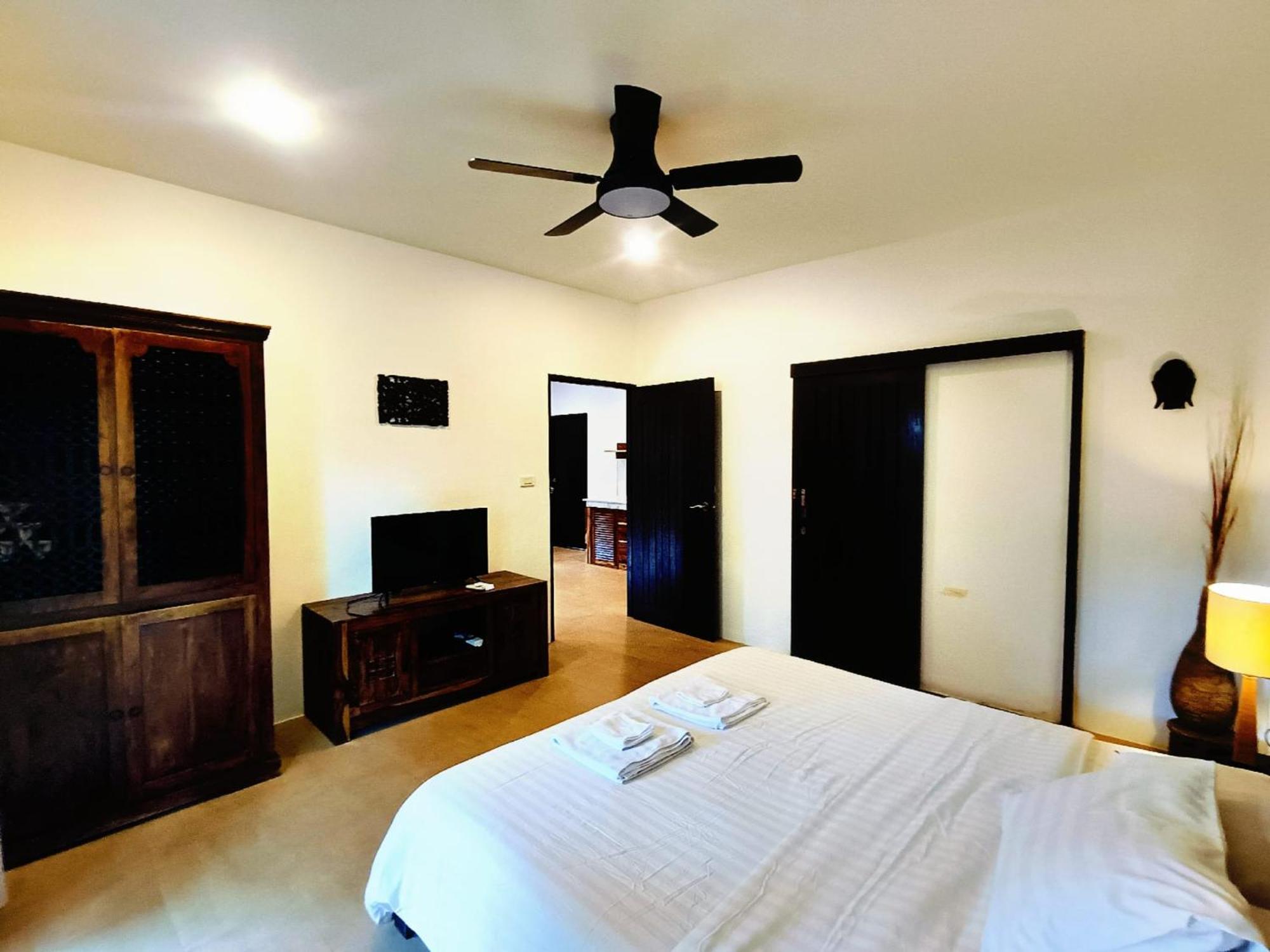 Baan Tropicana Mae Nam Bagian luar foto