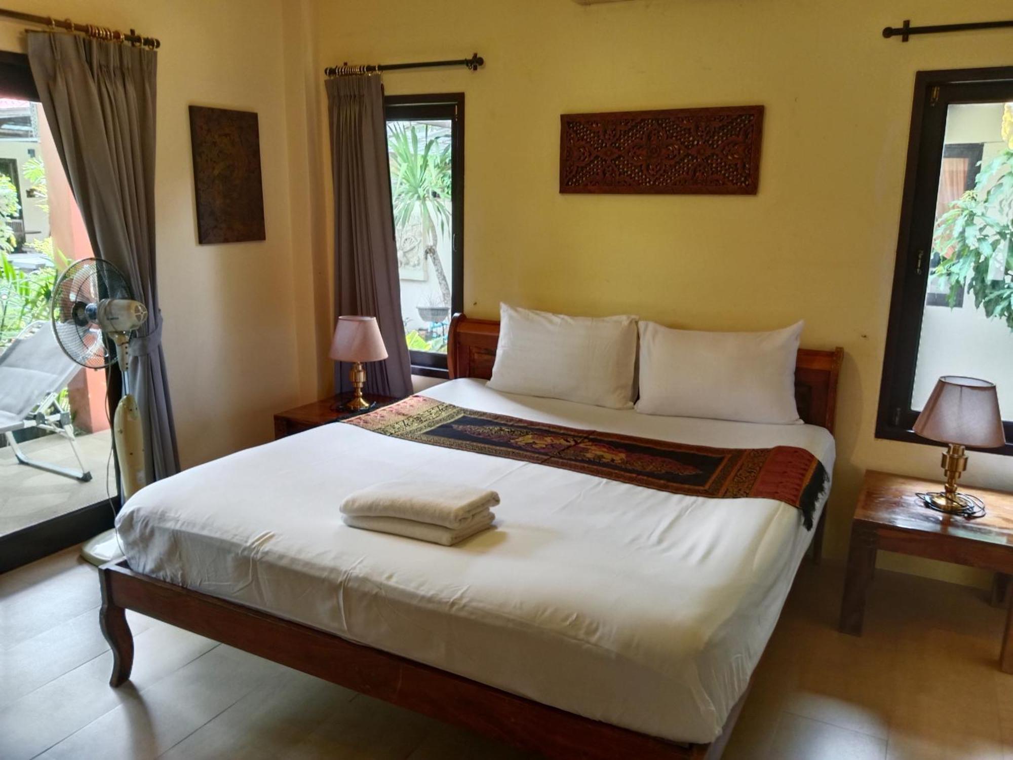 Baan Tropicana Mae Nam Bagian luar foto
